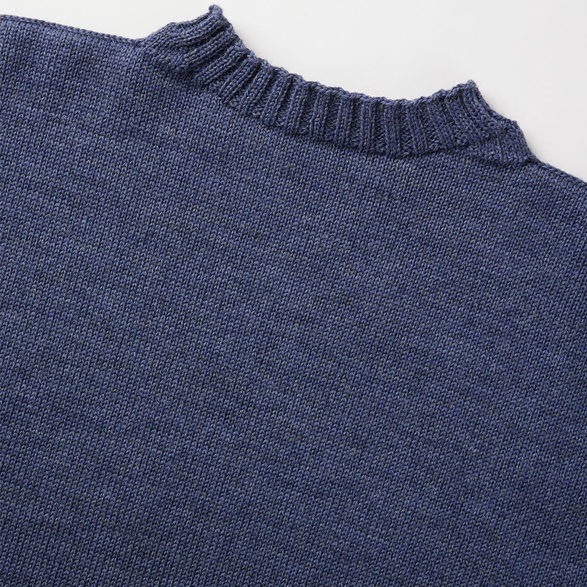 건지 울른스(Guernsey Woollens) 피셔맨 홀가먼트 스웨터 - 카스피안