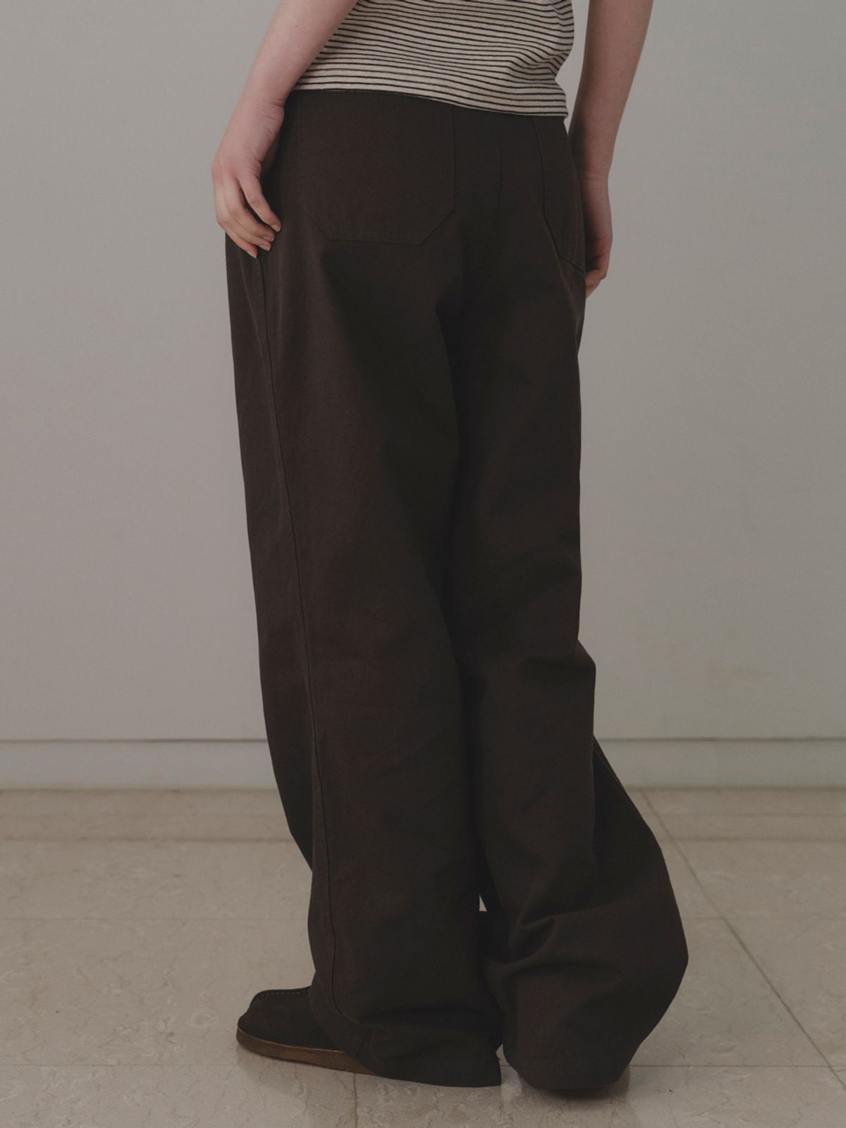 더미튼(THEMITTEN) Savory cotton pants (bark)
