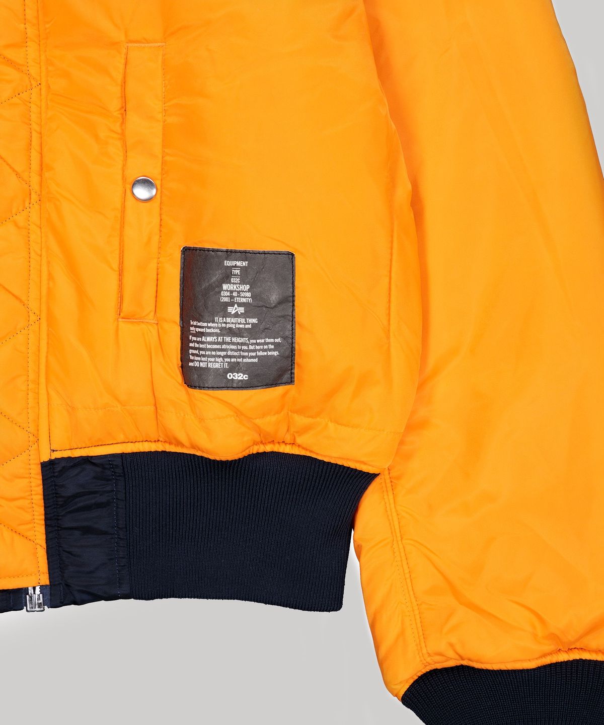 032씨(032C) (U) 알파 인더스트리 플라이트 봄버 다크 네이비 Alpha Industries THE FLIGHT BOMBER DARK NAVY