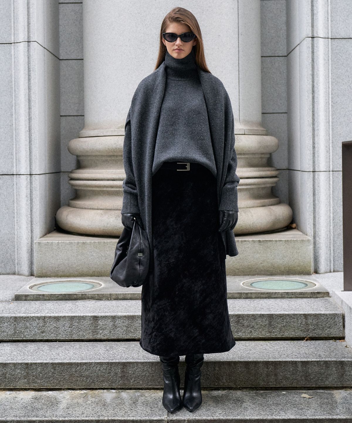 르네제이(RENEJ) Air Wool Turtleneck Knit