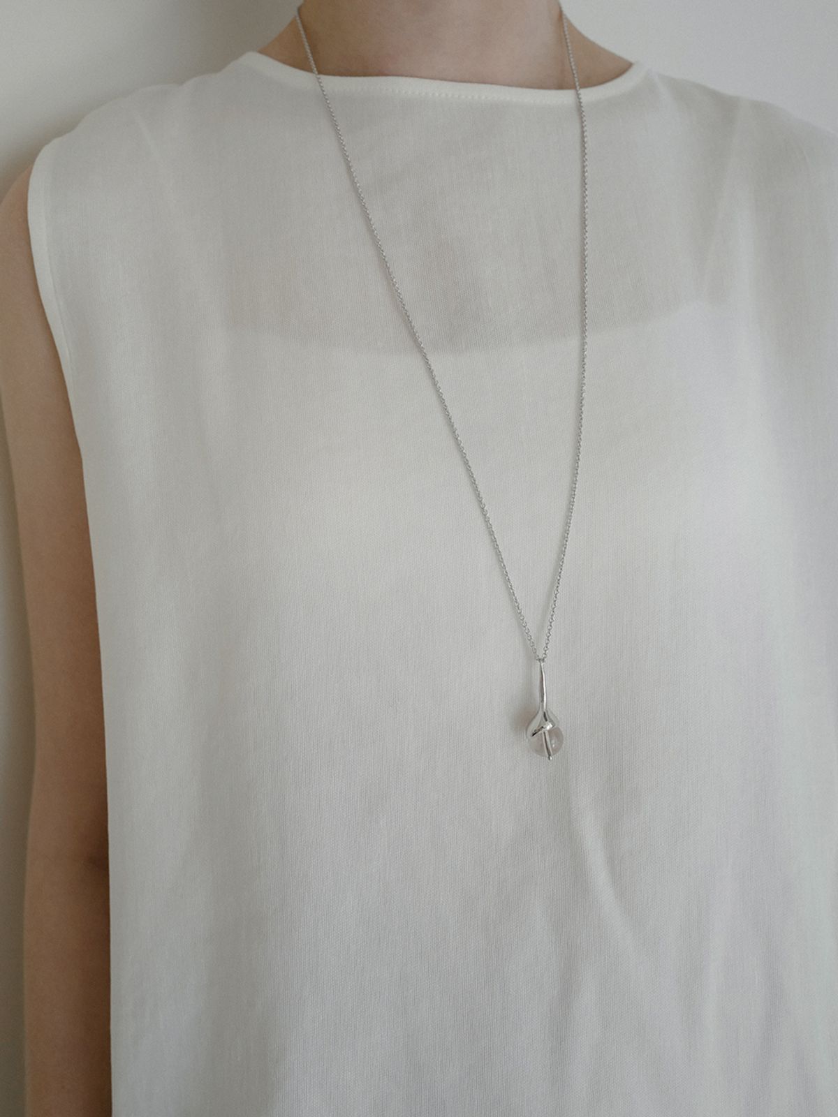 피오레(FIORE) stone bud long necklace (crystal)
