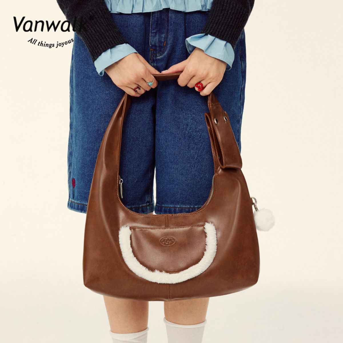 반워크(VANWALK) 반달 쇼퍼백 [카라멜]
