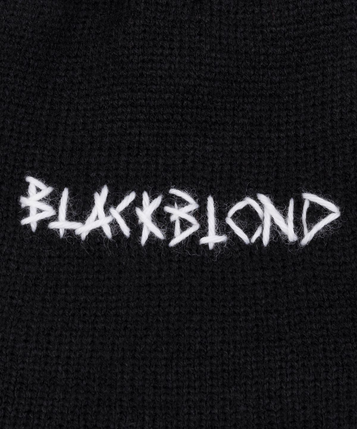 블랙블론드(BLACKBLOND) 비비디 엠브로쓰 로고 피어싱 비니 (블랙)
