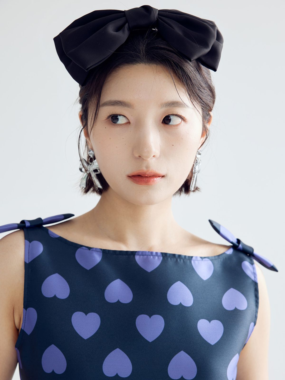 봄날 부티크(BOMNAL BOUTIQUE) 리본 미니 드레스 _ 네이비
