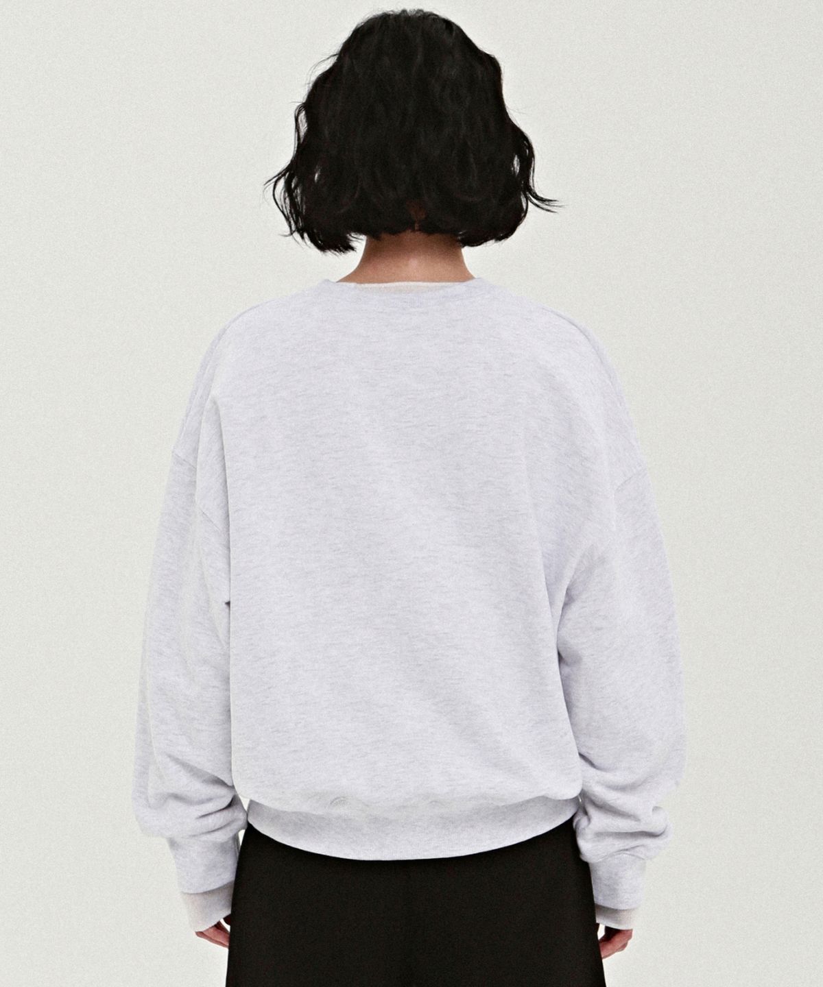 닉앤니콜(NICK&NICOLE) VOLUME BUTTERFLY SIGNATURE SWEATSHIRT_MELANGE NAVY