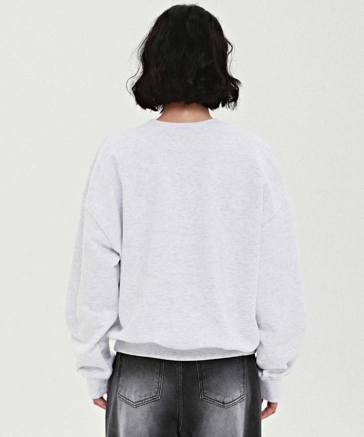 닉앤니콜(NICK&NICOLE) VOLUME BUTTERFLY SIGNATURE SWEATSHIRT_MELANGE PINK