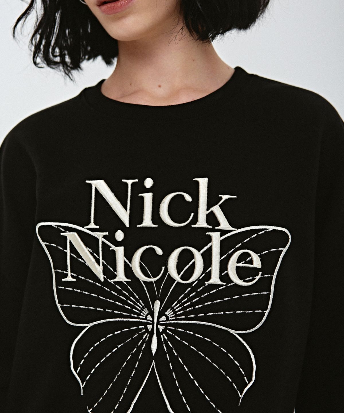 닉앤니콜(NICK&NICOLE) VOLUME BUTTERFLY SIGNATURE SWEATSHIRT_10 COLOR