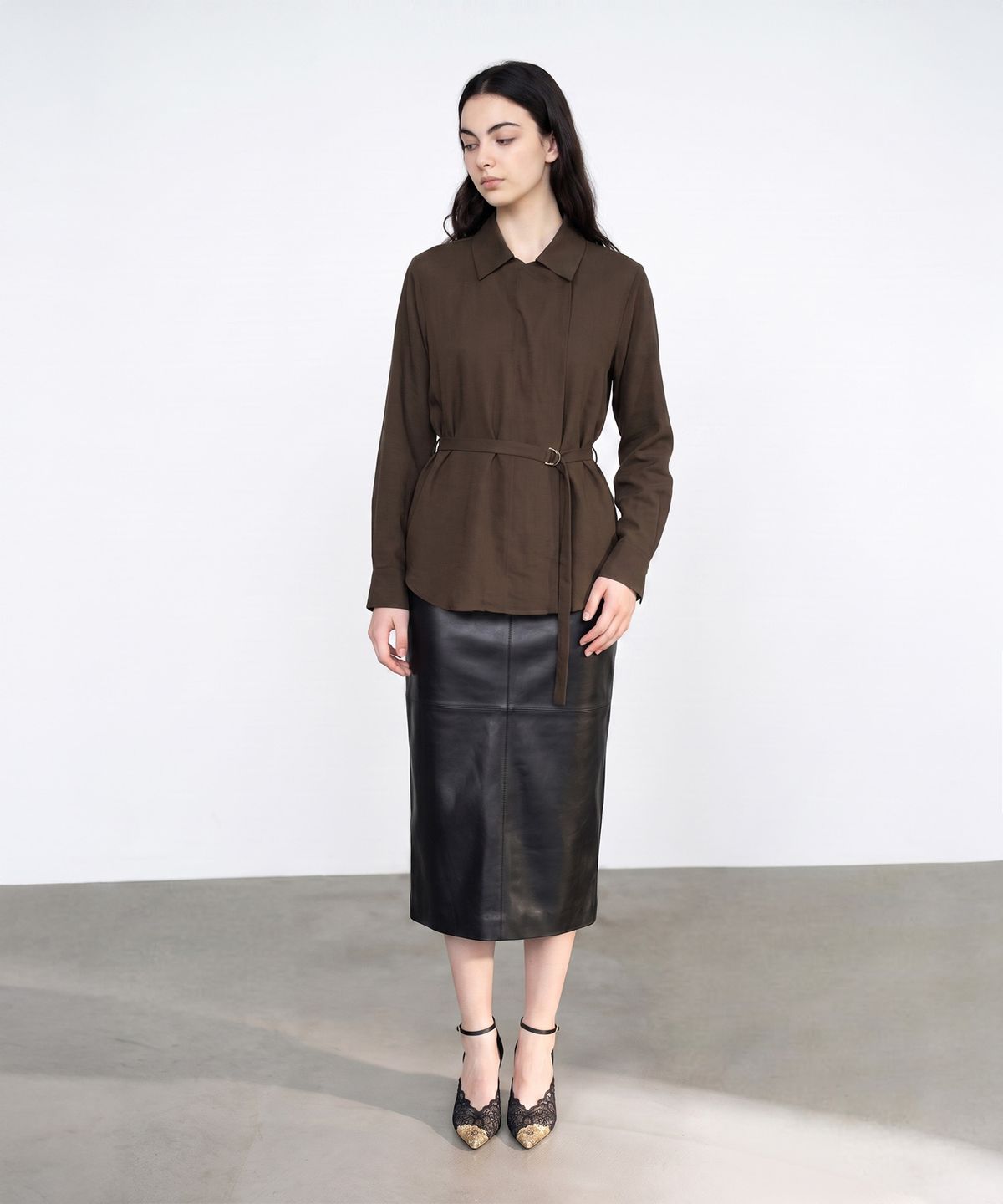메이버유(MAYVERU) Dakota Belt Blouse _ Brown