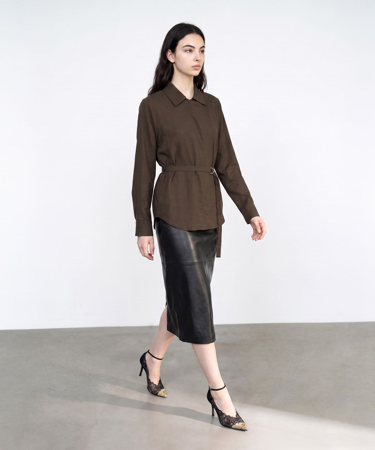 메이버유(MAYVERU) Dakota Belt Blouse _ Brown