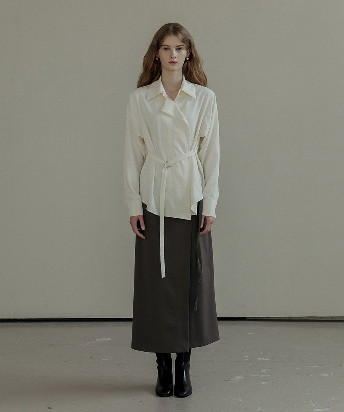 메이버유(MAYVERU) Dakota Belt Blouse _ Ivory