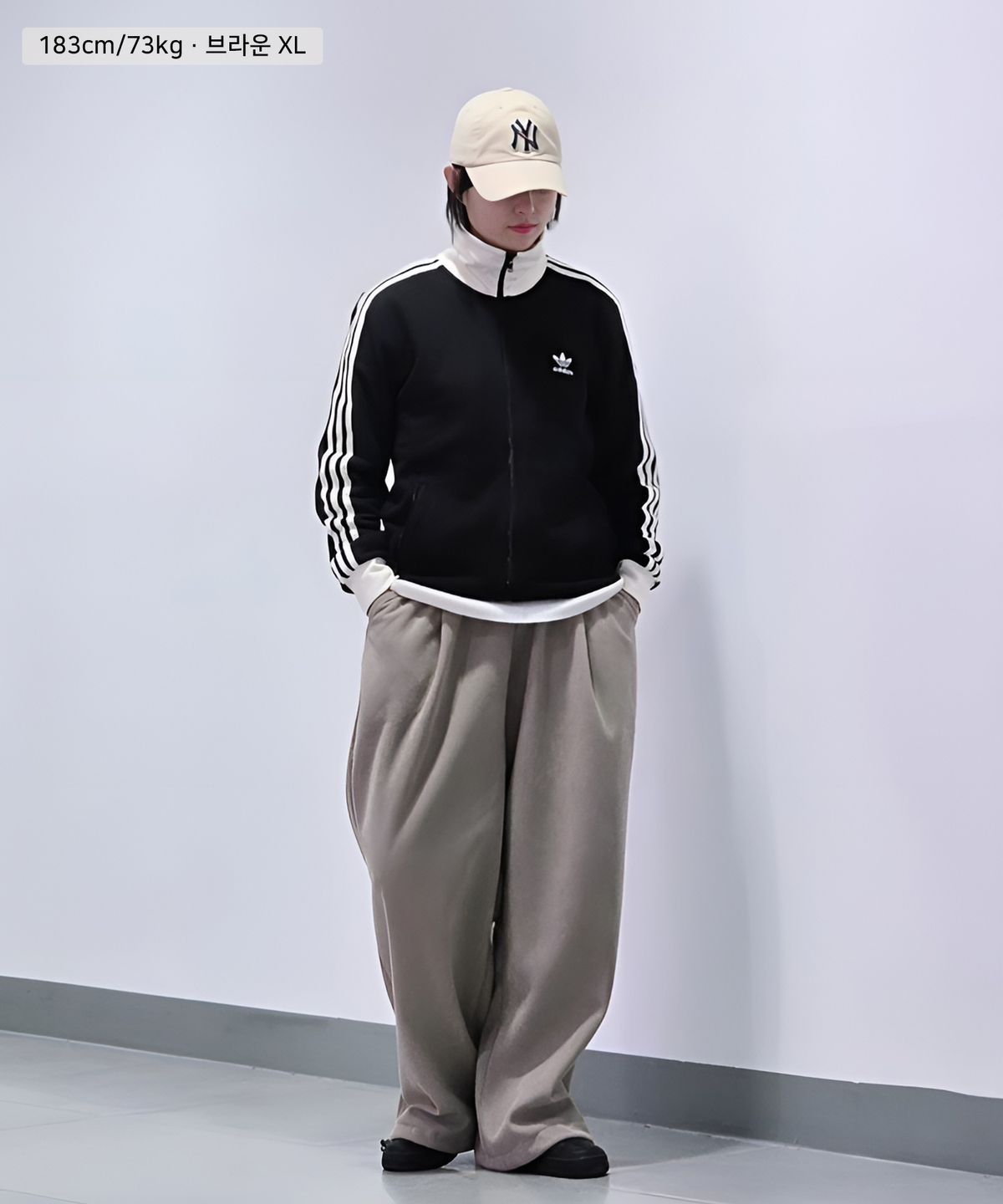 발데블랑코(VALDEBLANCO) 와이드 원턱 코듀로이 기모 스트링 팬츠 [브라운]