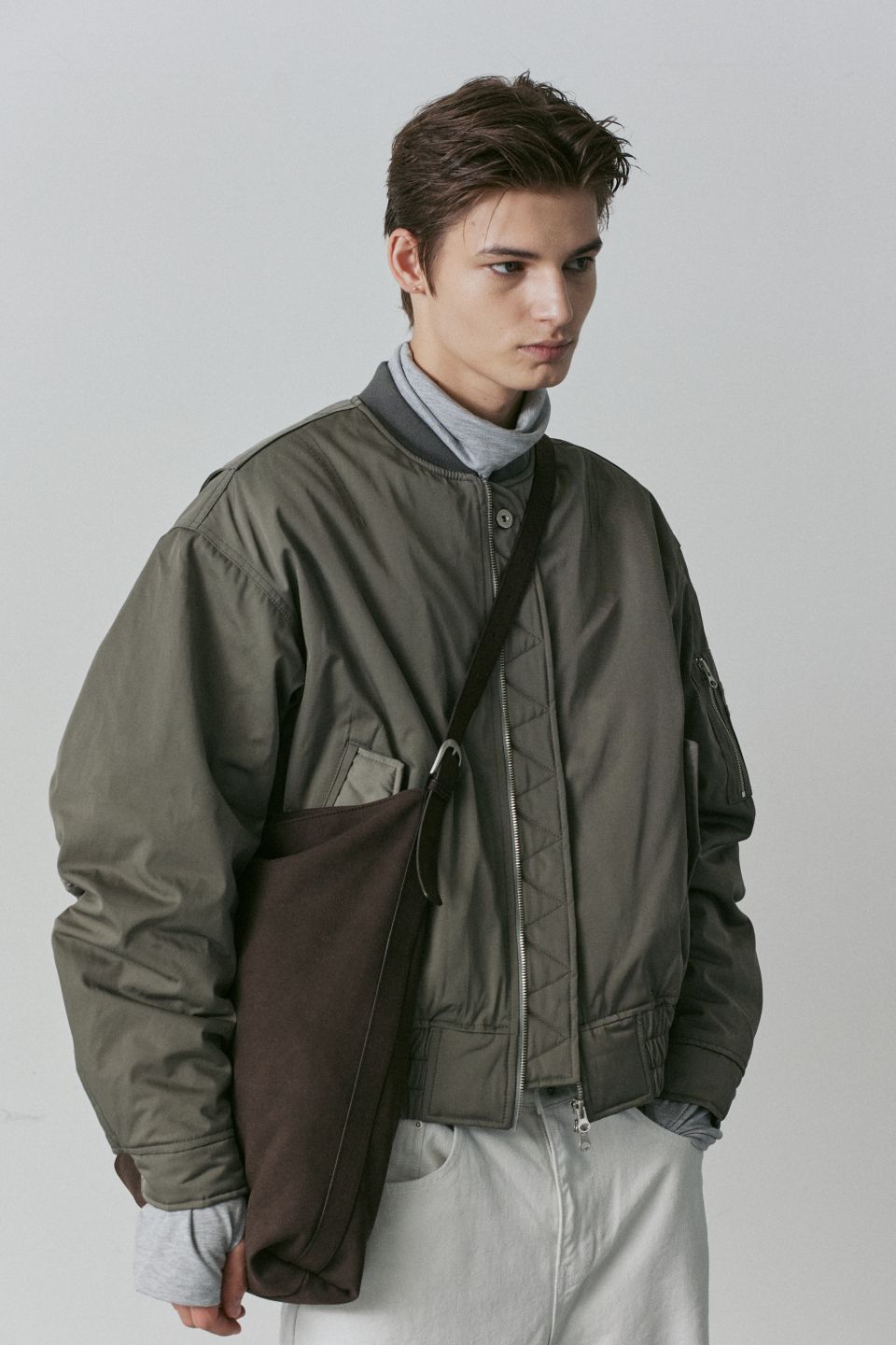 MUSINSA公式 | BER DE NOIR モダンMAボンバージャケット（カーキ）