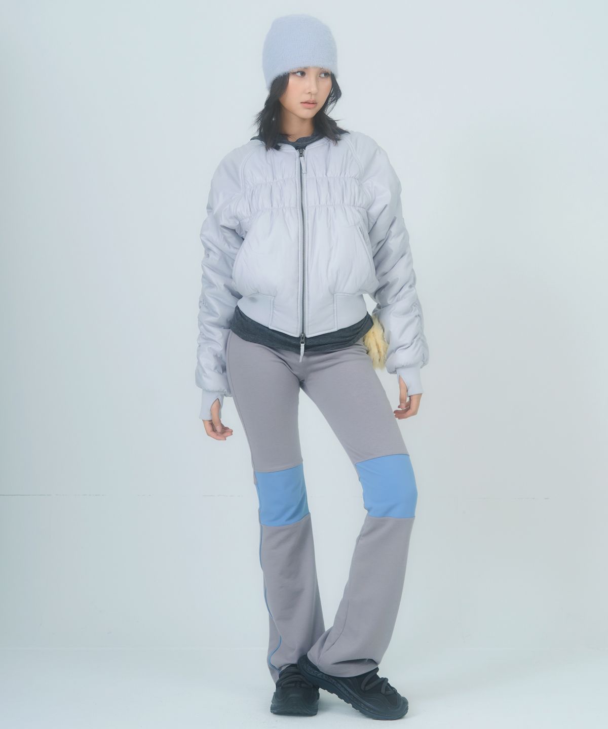 러닝하이(RUNNINGHIGH) 메탈 로고 퍼 비니  [스카이 블루]
