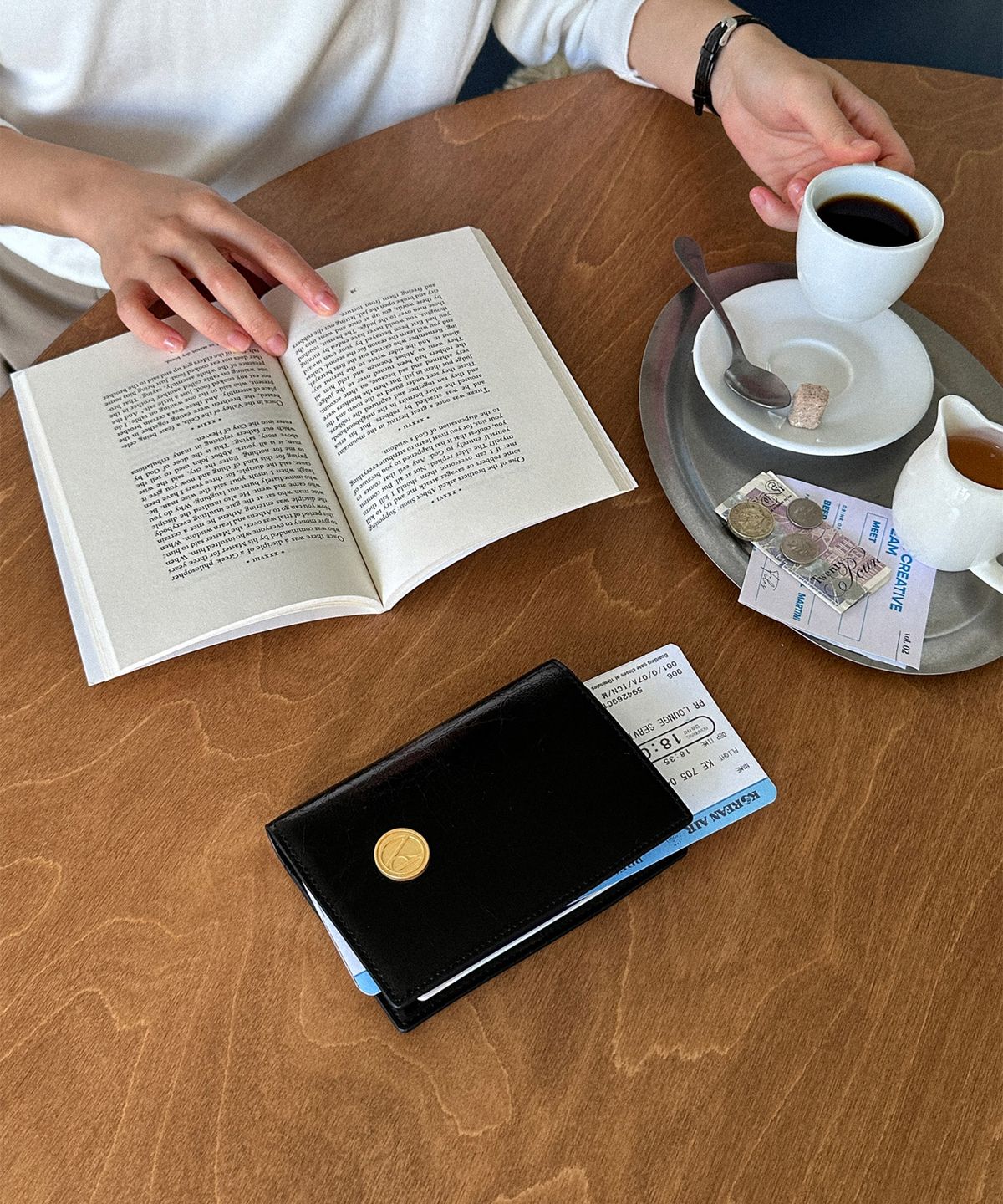 꼬떼드무아(COTEDEMOI) Ecrin passport wallet - Black