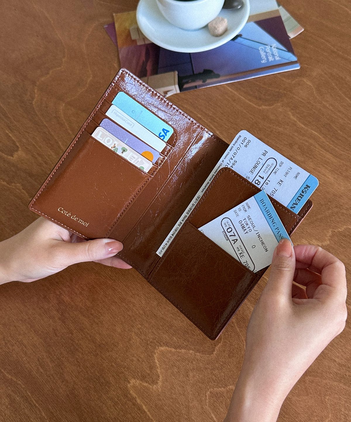꼬떼드무아(COTEDEMOI) Ecrin passport wallet - Caramel