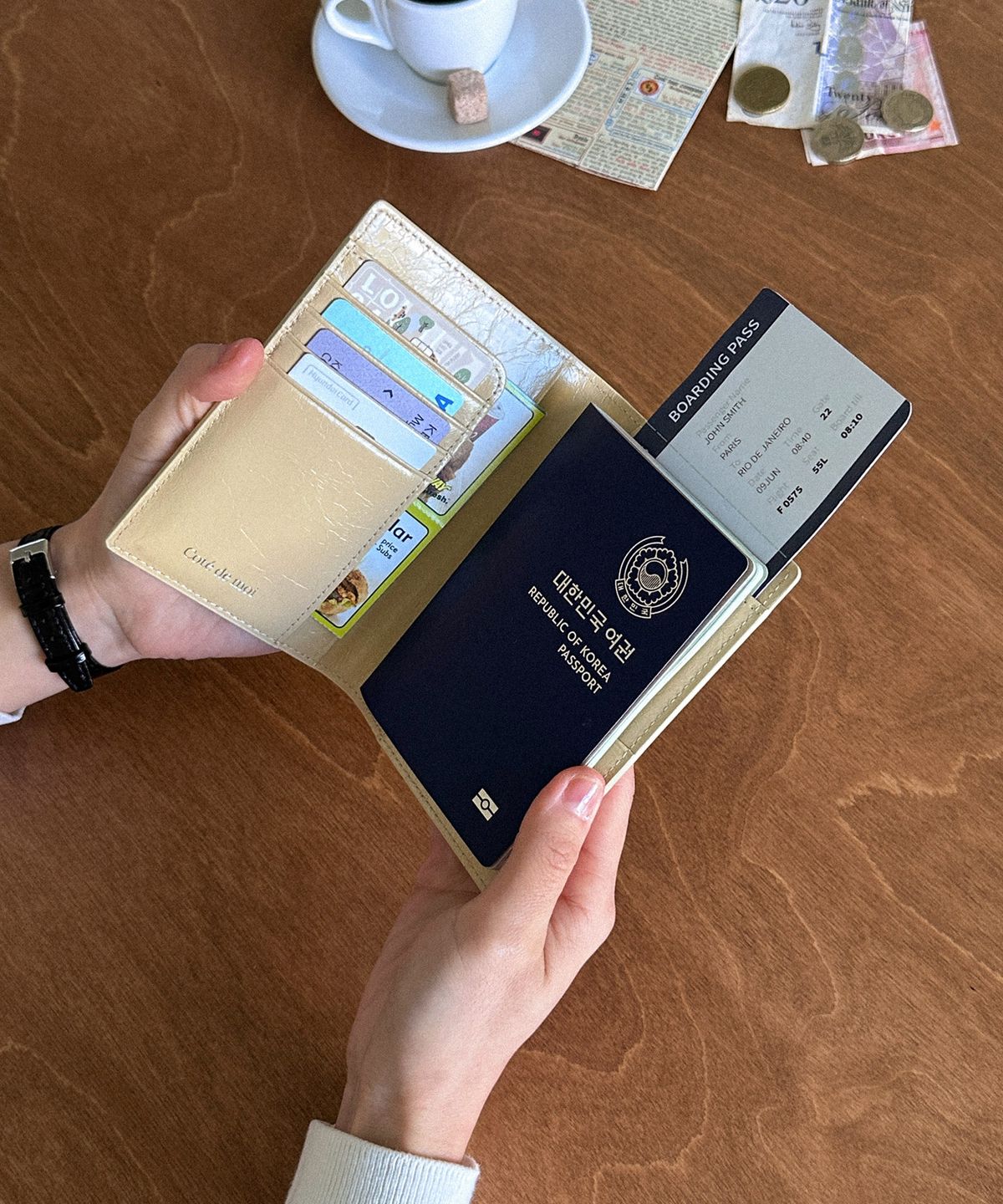 꼬떼드무아(COTEDEMOI) Ecrin passport wallet - Butter
