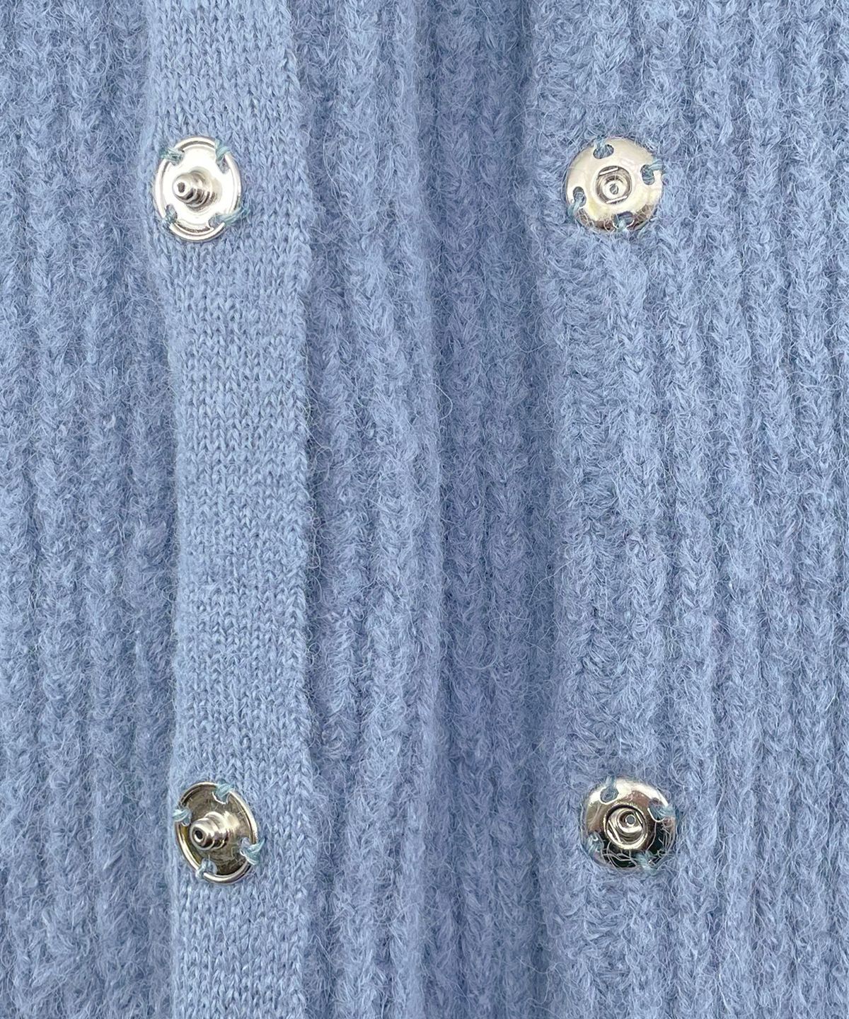 썸웨어버터(SOMEWHEREBUTTER) Moody Wool Cardigan - Light Blue