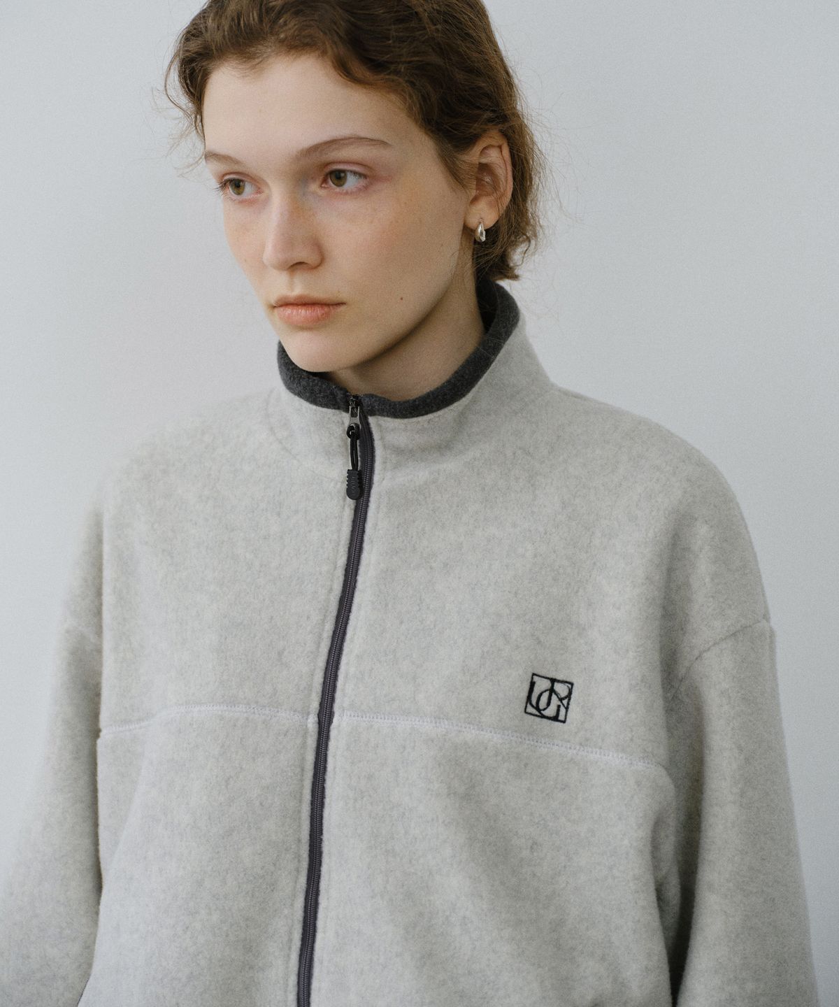 유라고(URAGO) Emblem fleece zip-up
