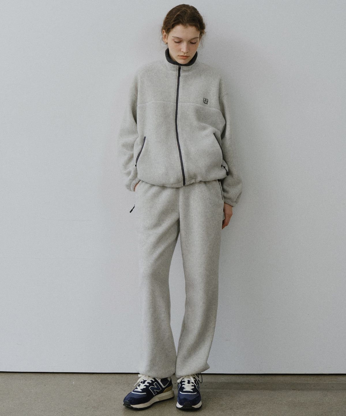 유라고(URAGO) Emblem fleece zip-up