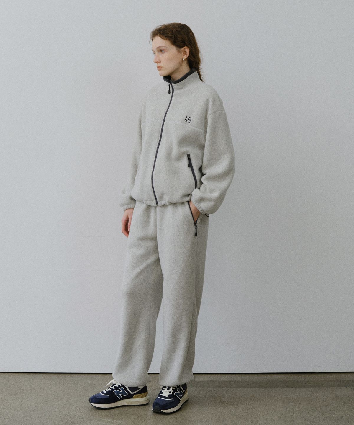 유라고(URAGO) Emblem fleece pants