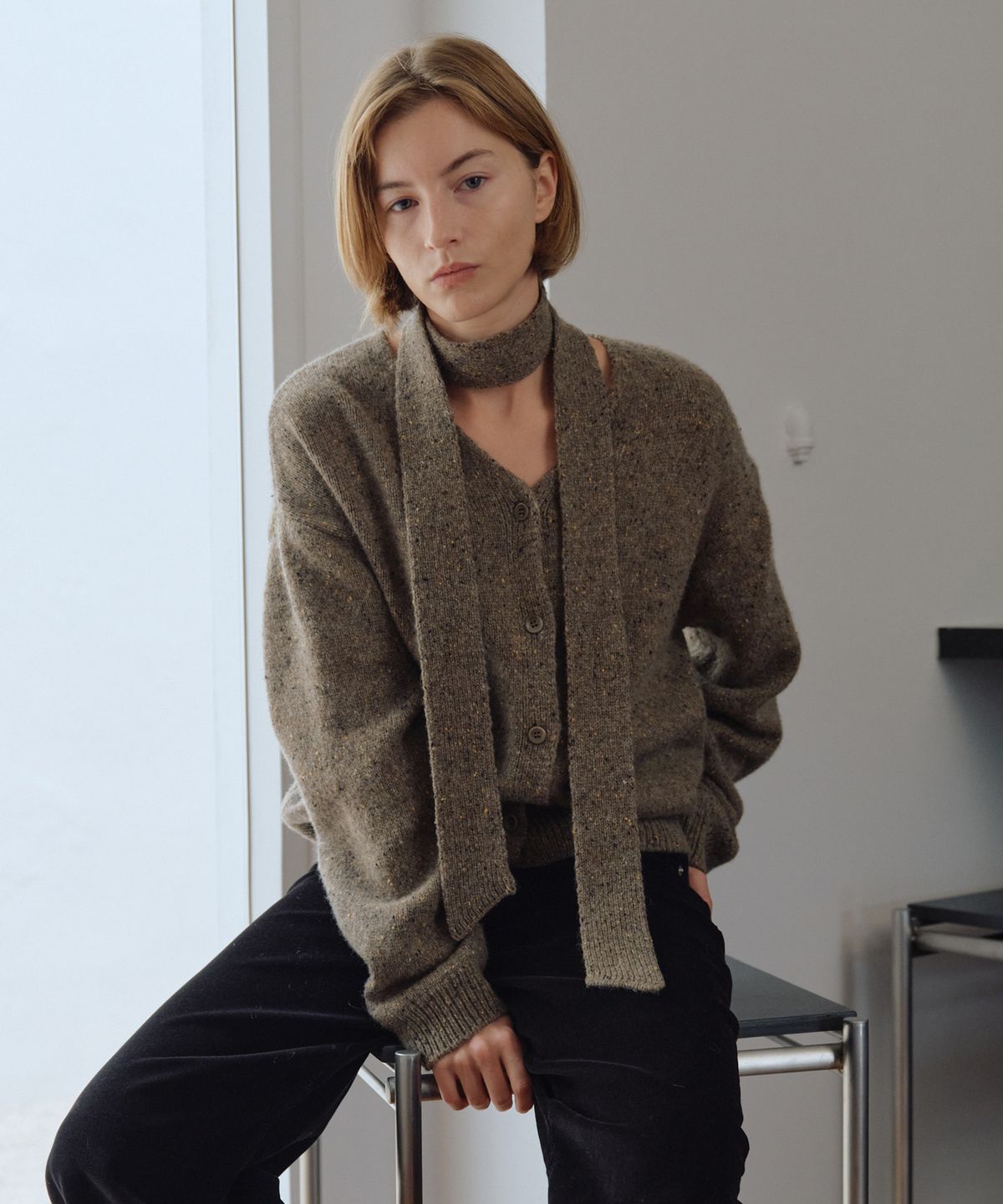 유라고(URAGO) Crunch cardigan muffler set