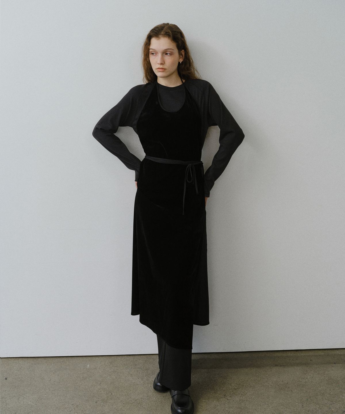 유라고(URAGO) Velvet halter neck dress