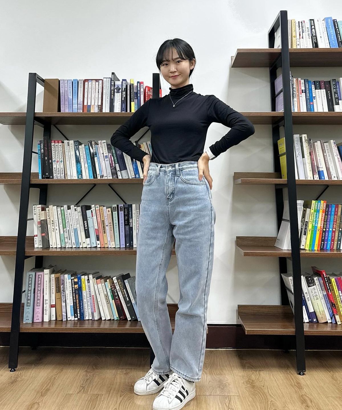 지크립(GCLIP) 따듯 융털기모 블루 워싱 와이드 청바지