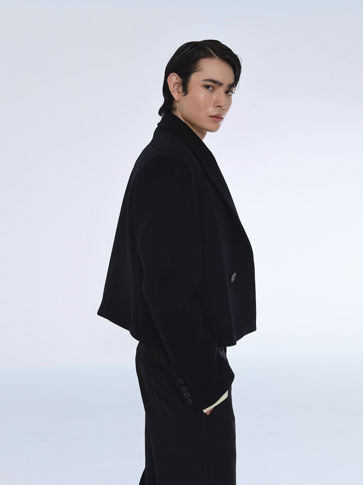 더발론(THE BALLON) DOUBLE BREASTED CROPPED WOOL COAT