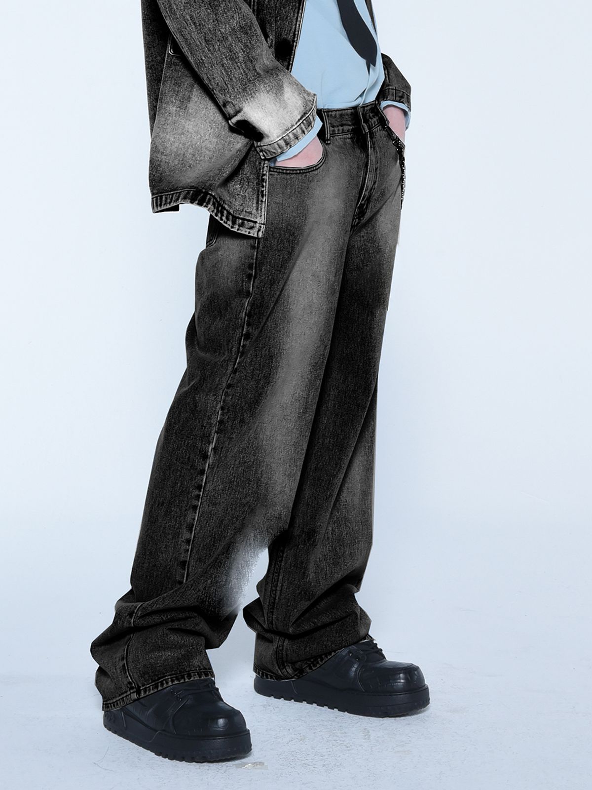 더발론(THE BALLON) BLACK CAT WASHED JEANS