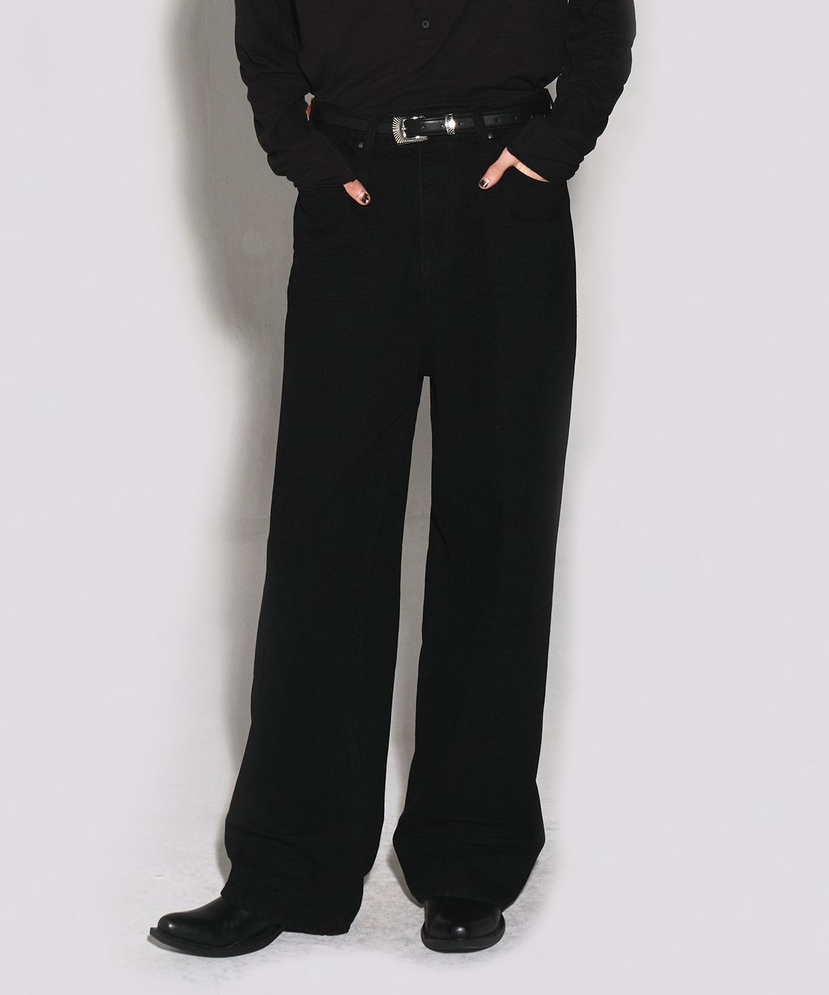 웨슬리 휴스턴(WESLEYHYUSTON) DOUBLE BELT LOOP WIDE DENIM PANTS BLACK