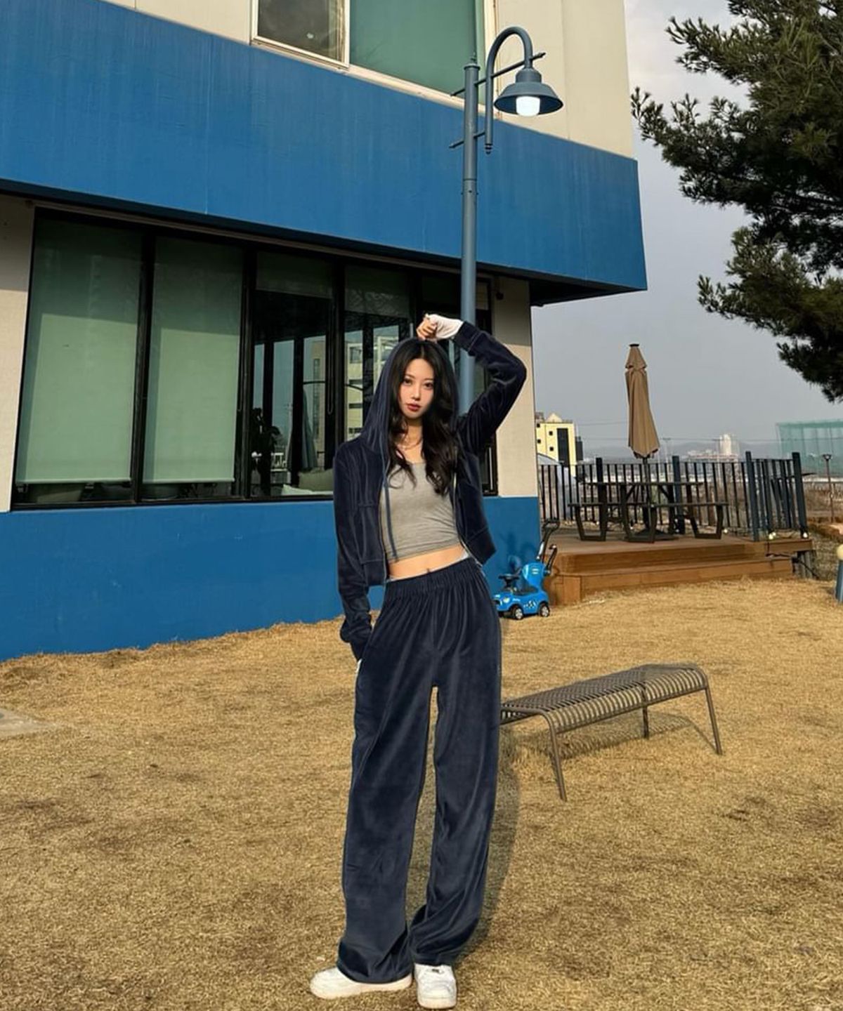 무아무아(MUAHMUAH) 포인트 벨벳 트레이닝 팬츠 [4color]