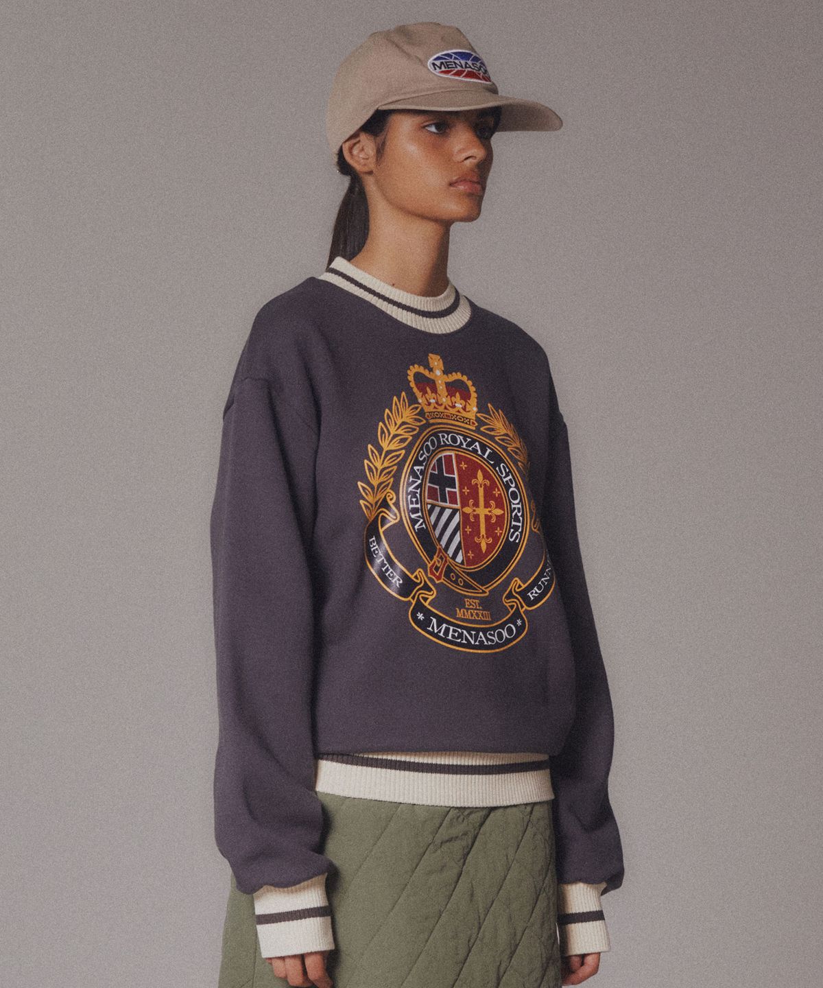 미나수(MENASOO) Menasoo Heritage Heavy Sweatshirt_Charcoal_기모원단