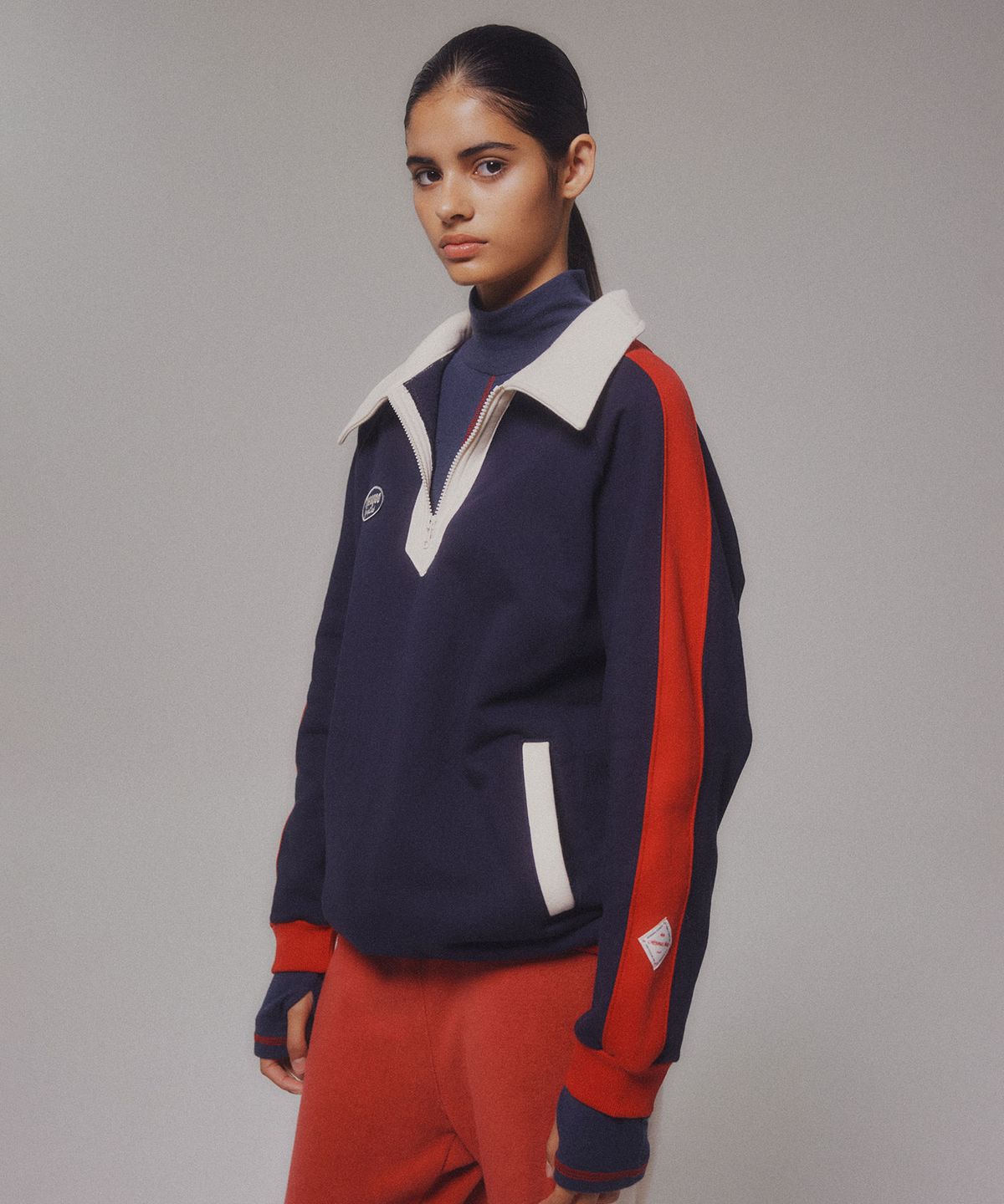 미나수(MENASOO) Color Combination Sweatshirt_Navy_기모원단