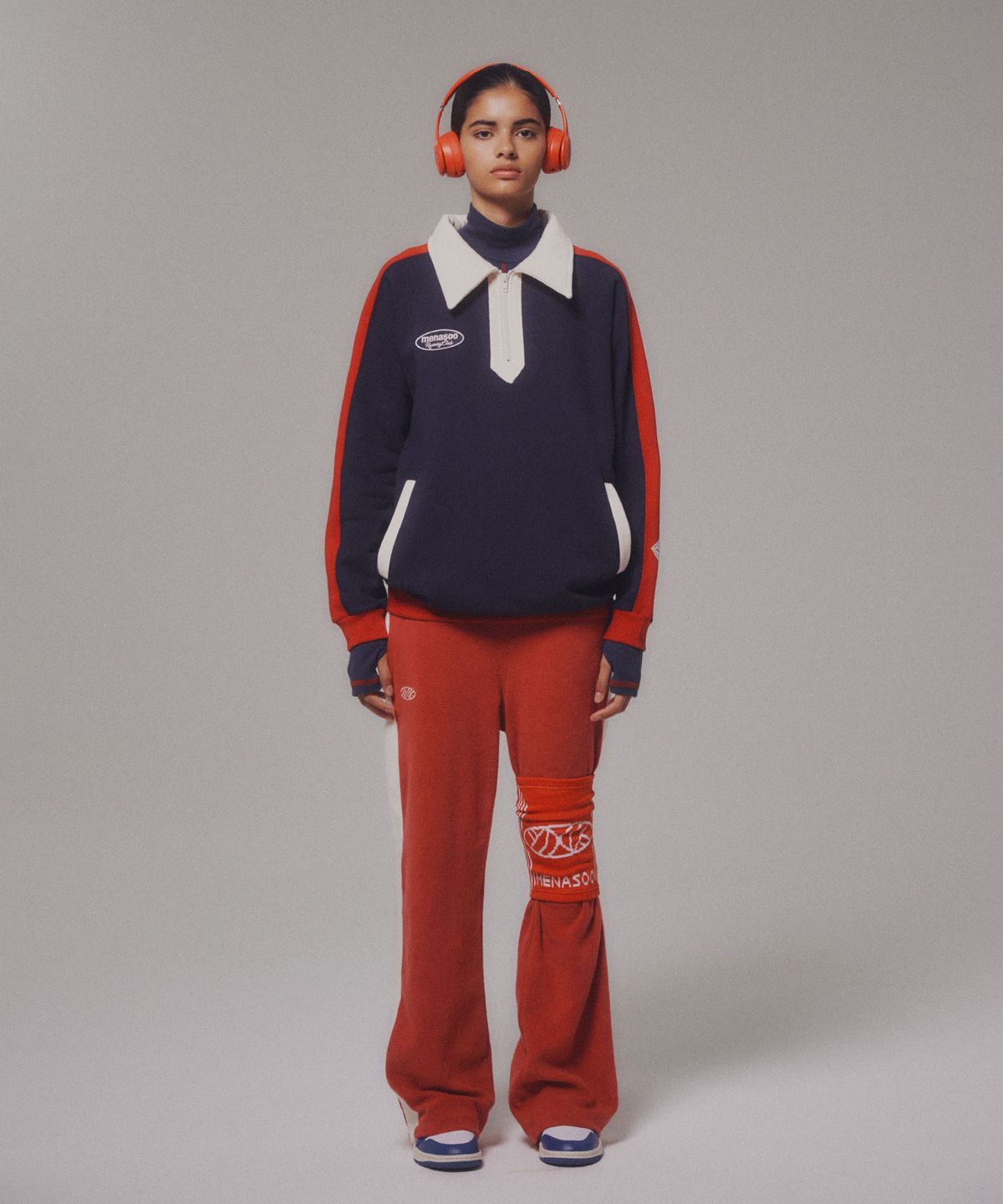 미나수(MENASOO) Color Combination Sweatshirt_Navy_기모원단