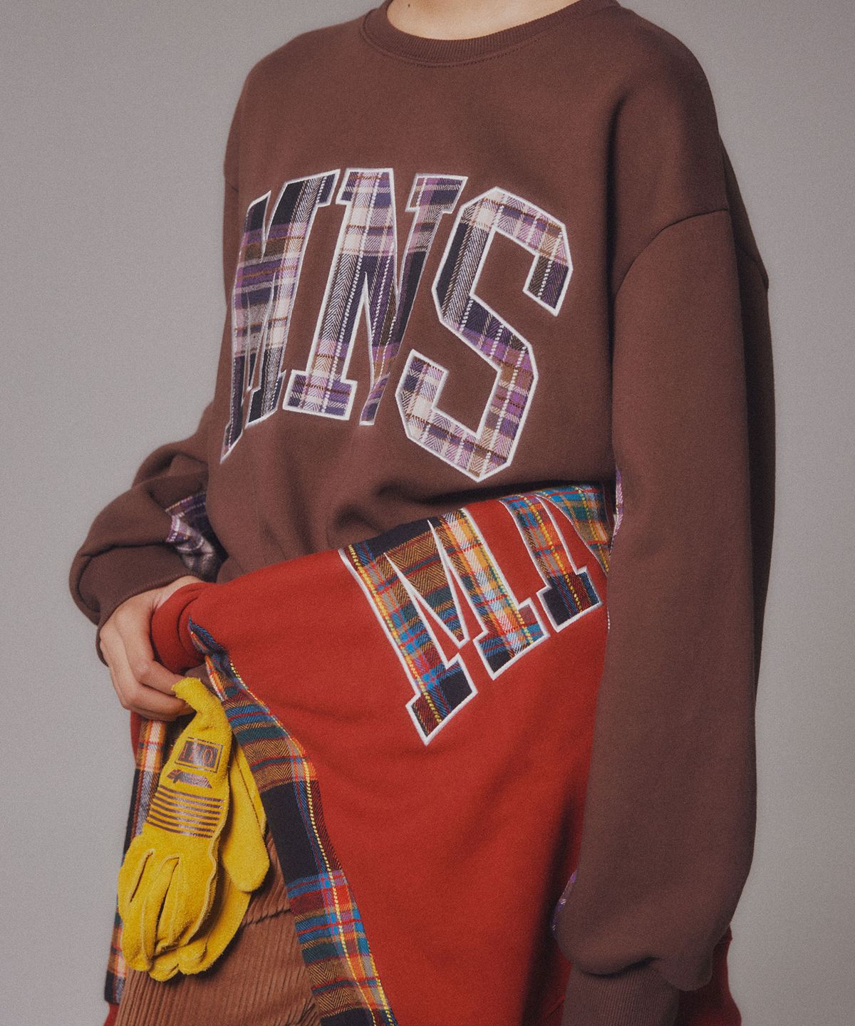 미나수(MENASOO) Check Combination Sweatshirt_Brown_기모원단