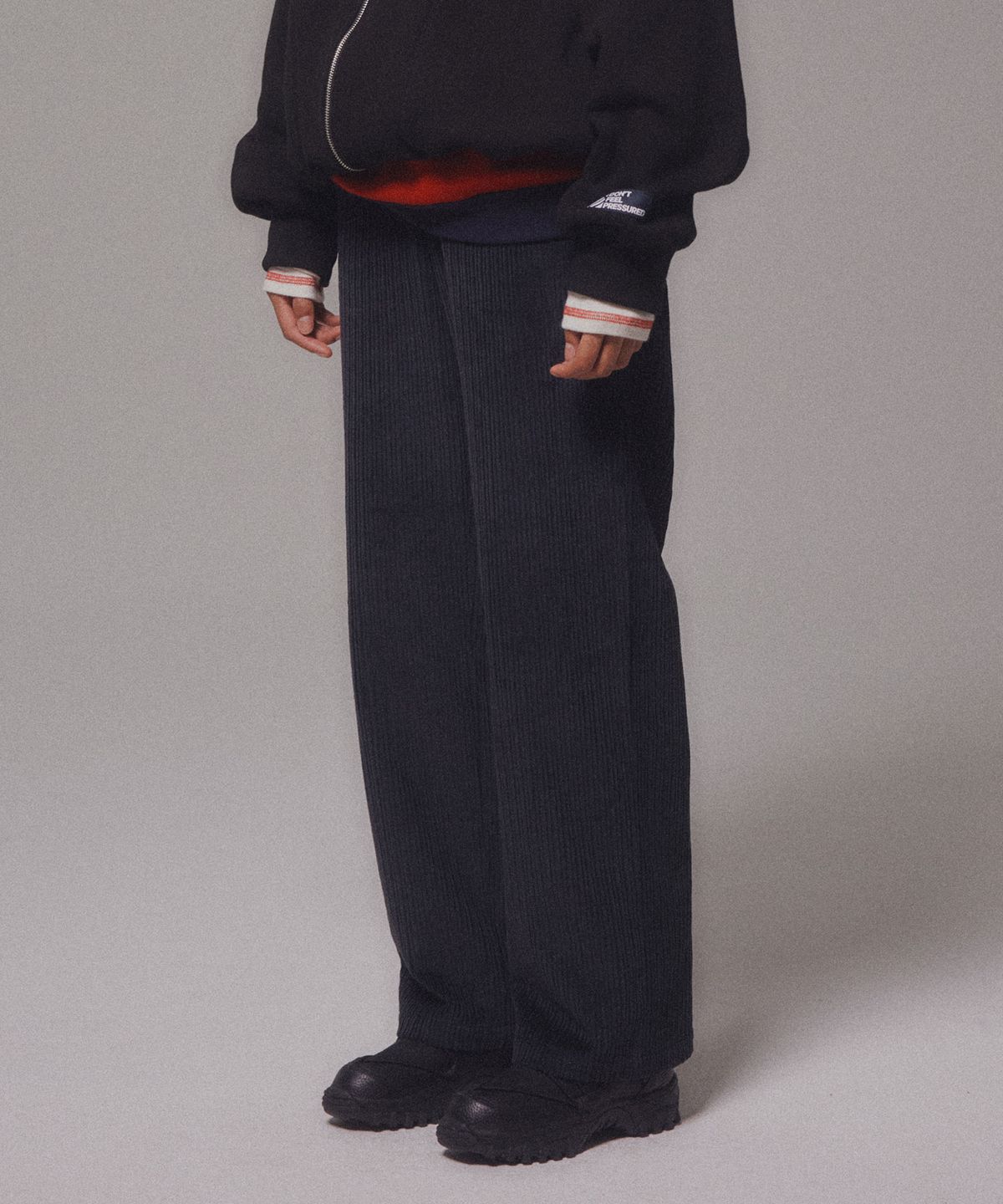 미나수(MENASOO) Corduroy Straight Pants_Navy