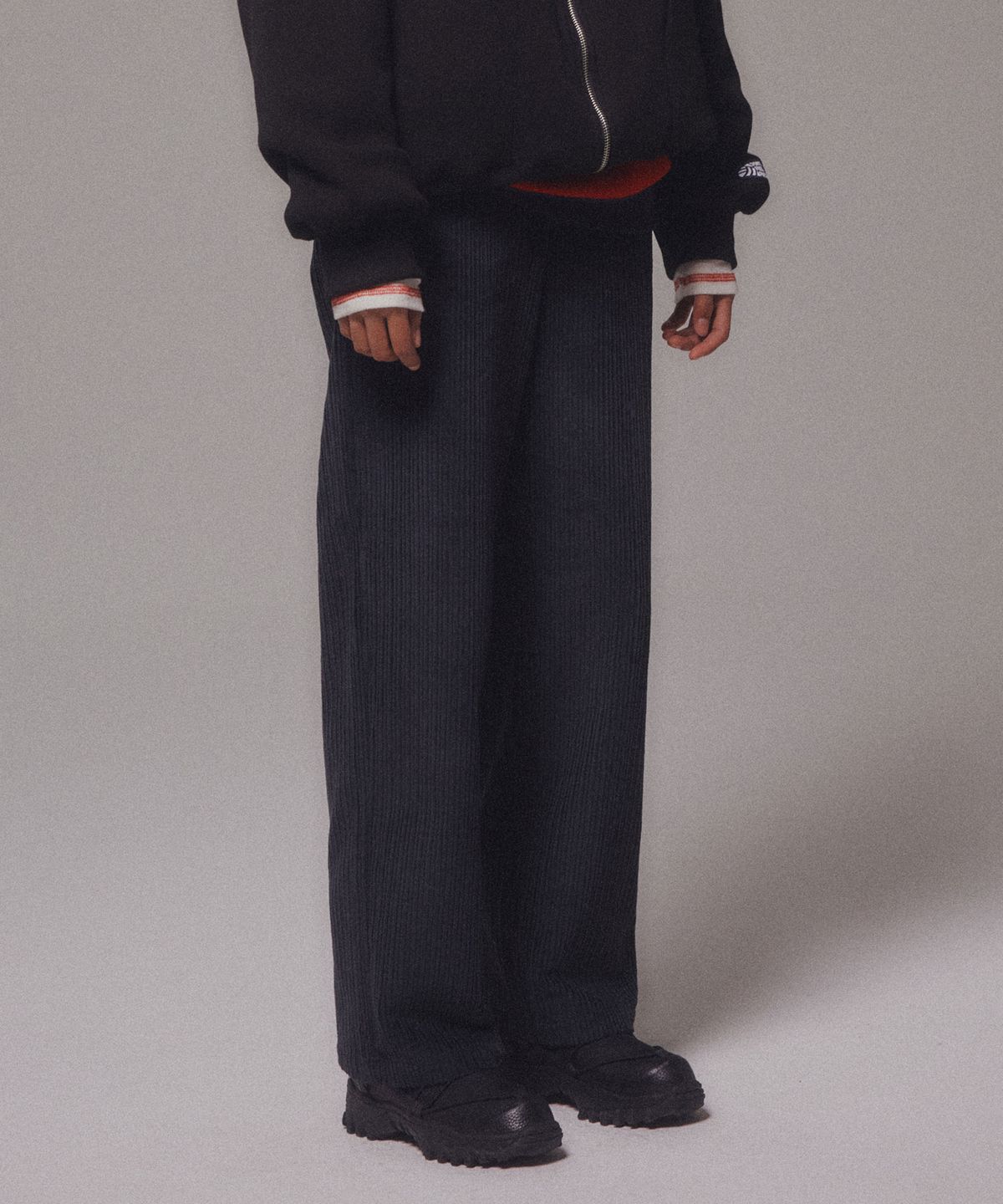 미나수(MENASOO) Corduroy Straight Pants_Navy