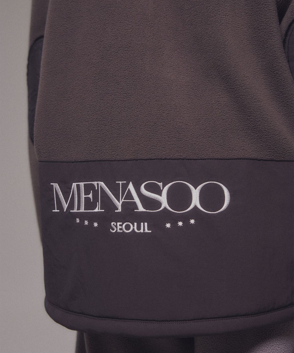미나수(MENASOO) Fleece Hood Jacket_Charcoal
