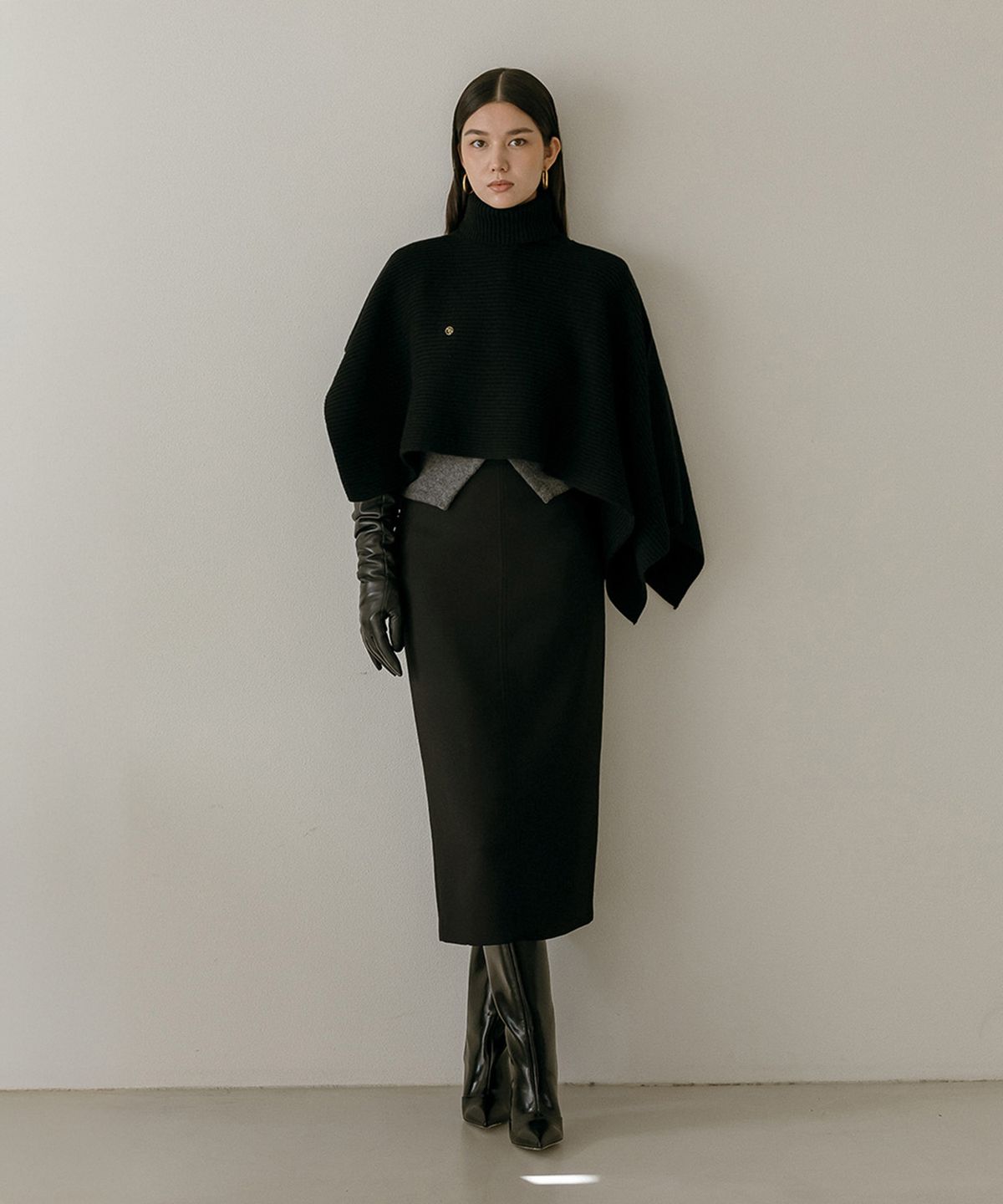 메이버유(MAYVERU) Temp Turtleneck Wool Cape Knitwear _ Black