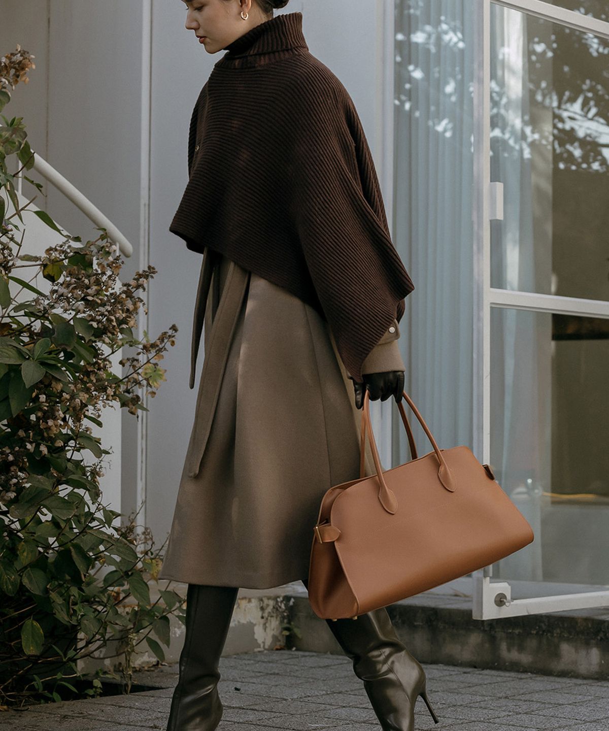 메이버유(MAYVERU) Temp Turtleneck Wool Cape Knitwear _ Brown