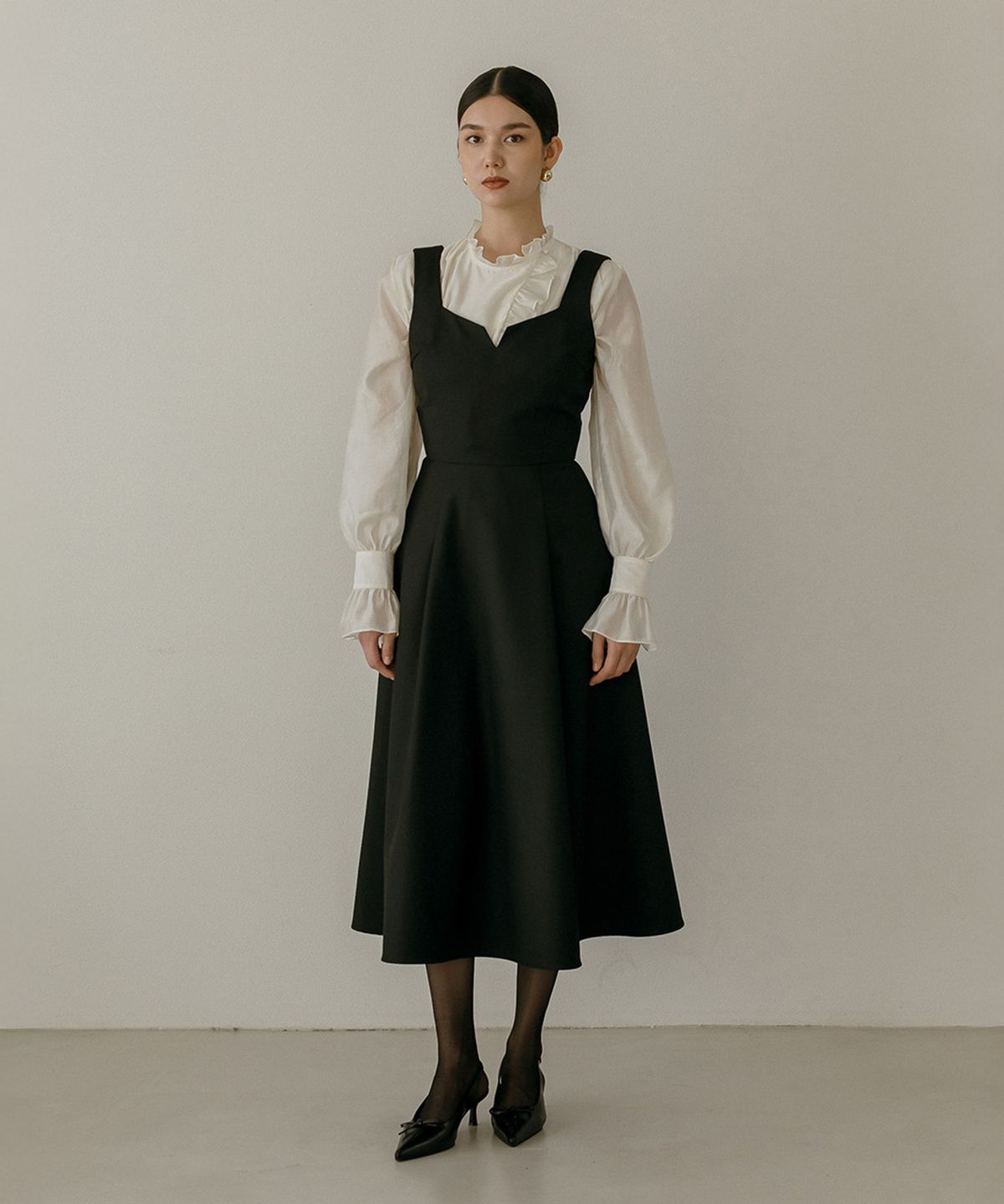 메이버유(MAYVERU) Trimming Frill Blouse _ Cream