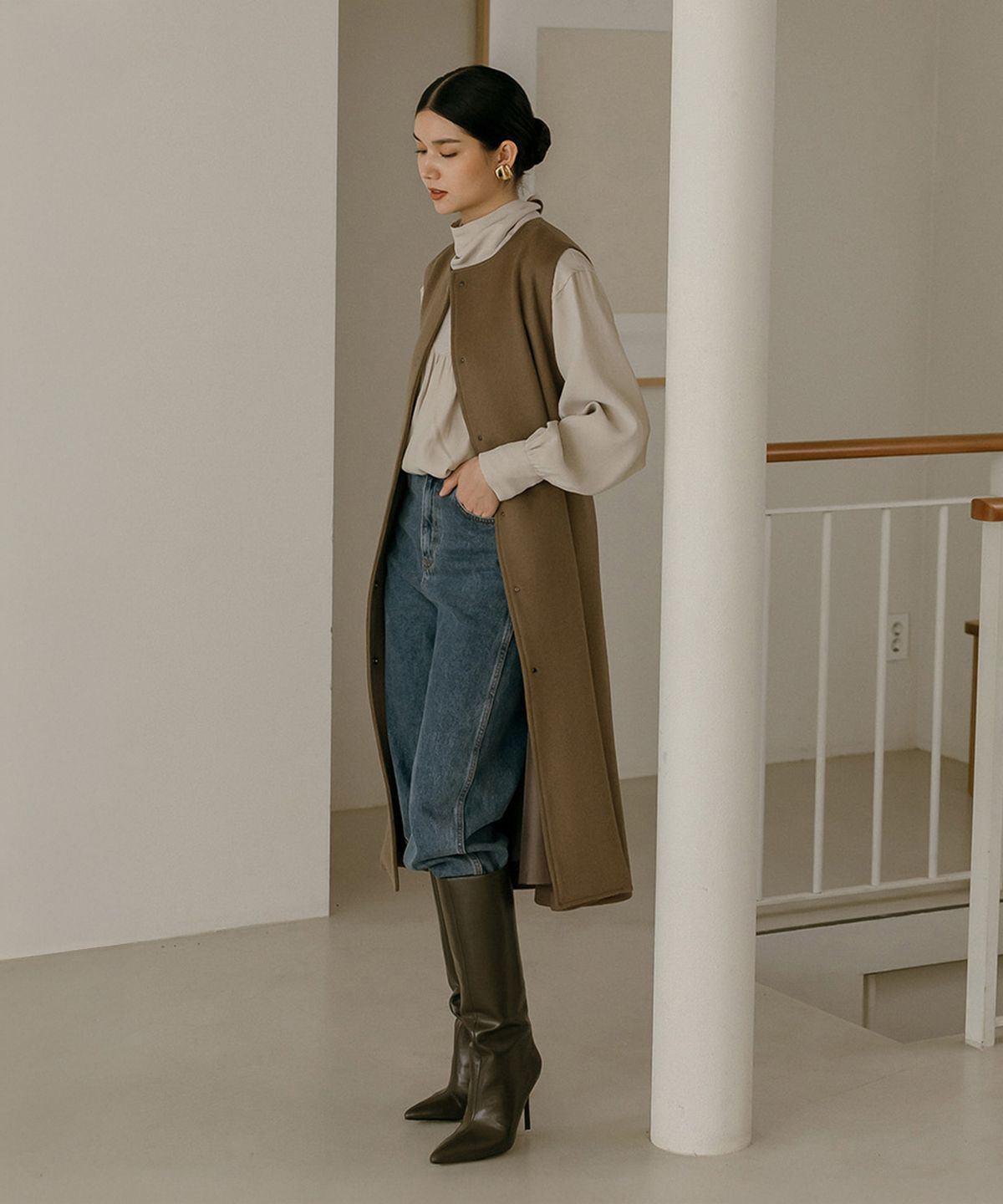 메이버유(MAYVERU) Analeigh Tie Blouse _ Beige