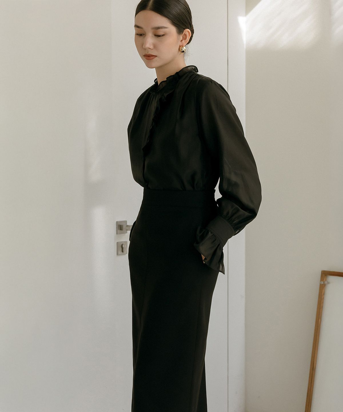 메이버유(MAYVERU) Novelle Stitch Skirt _ Black
