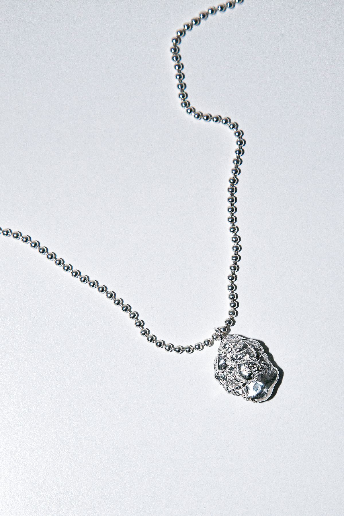 탁토(TACTO) 실버 코랄 목걸이 SILVER CORAL NECKLACE