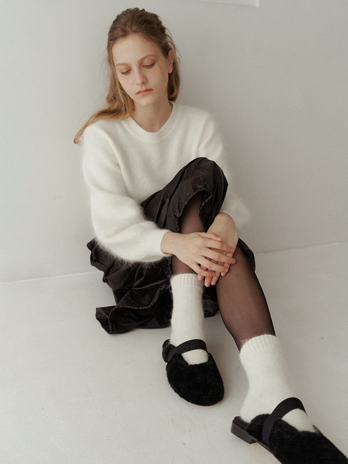 더조히(THE JOHI) Cozy Fur Bloafers_3 Colors