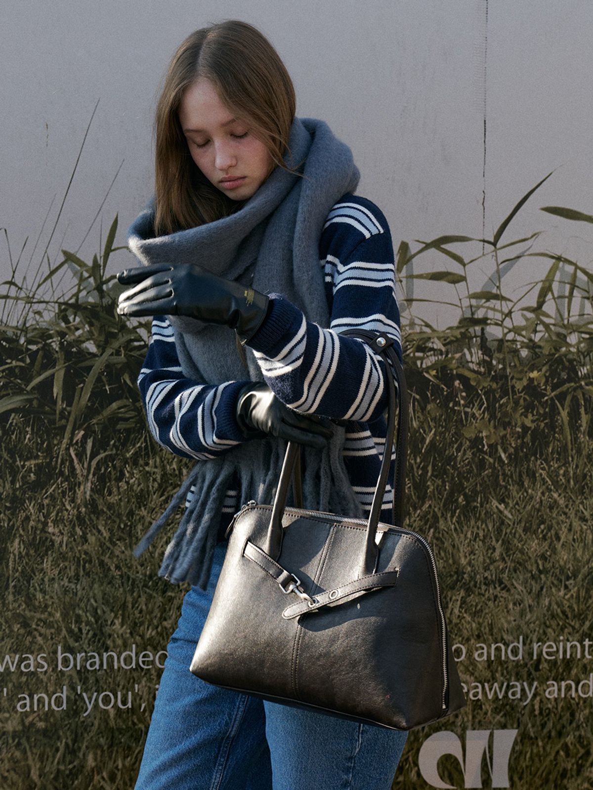 데누(DENU) NOA BAG [DEEP BROWN SILVER]