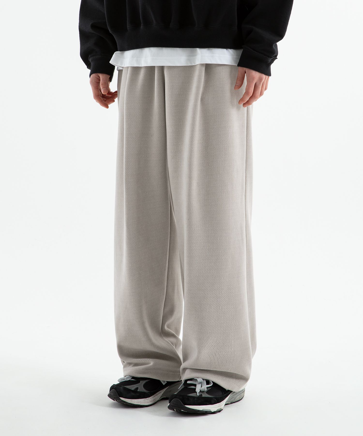 MUSINSA | BRENSON B. Corduroy Knit Pleated Wide Pants (3 Colors)