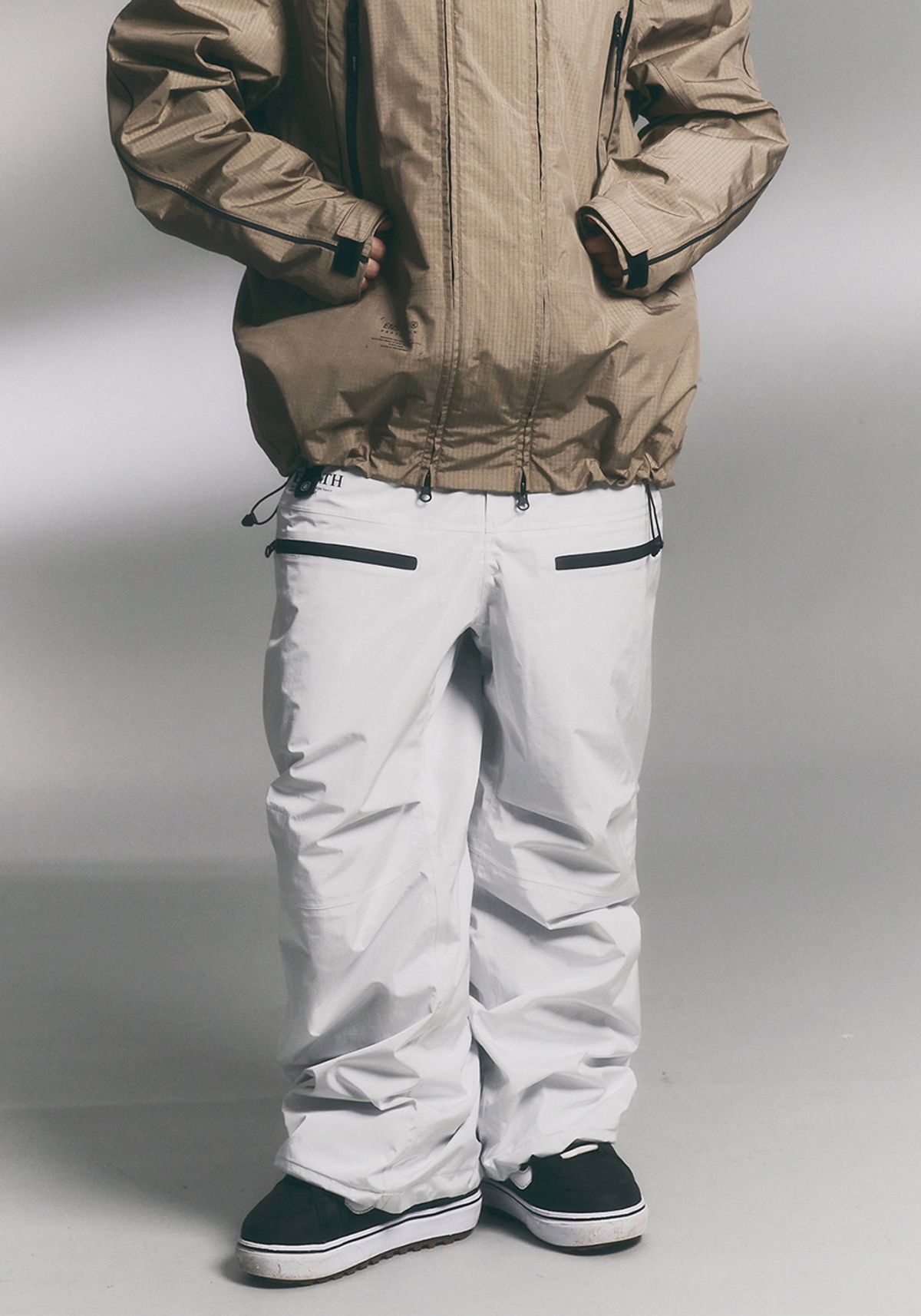 엘나스(ELNATH) 2425 Hera pants - white