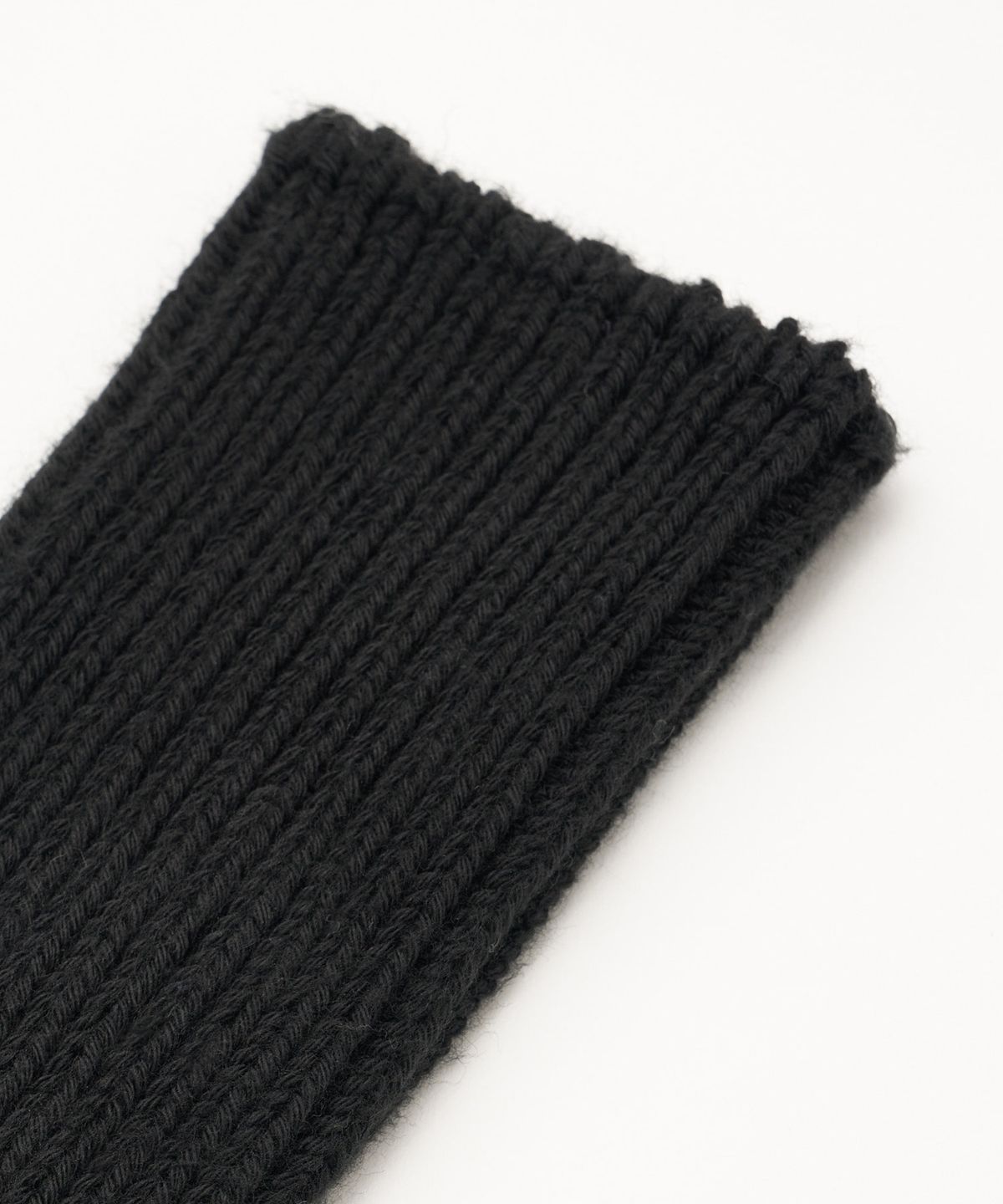 어나더 오피스(ANOTHER OFFICE) Cloud Mid Socks (Black)