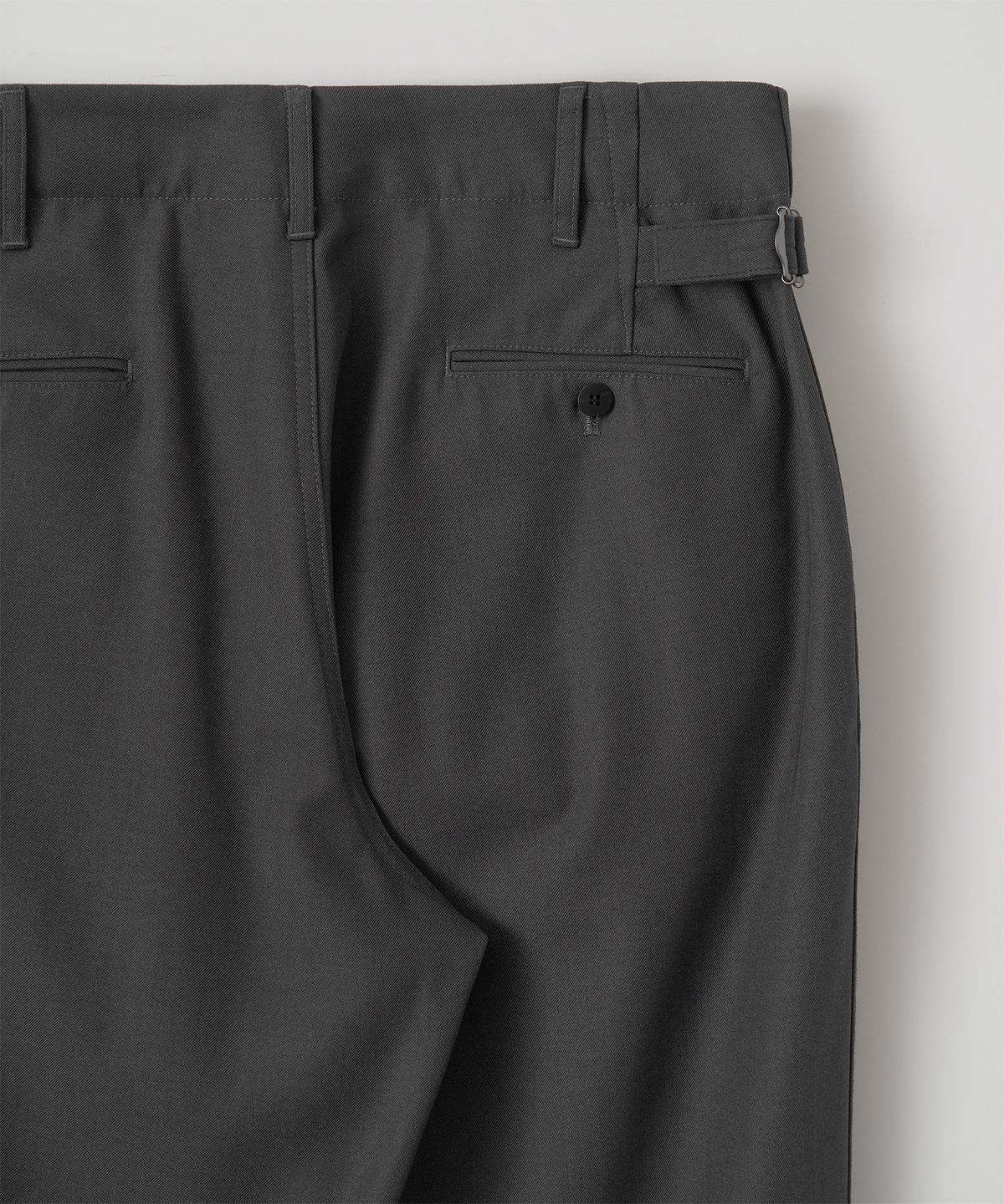 어나더 오피스(ANOTHER OFFICE) M-41 Weapon Slacks (Charcoal)